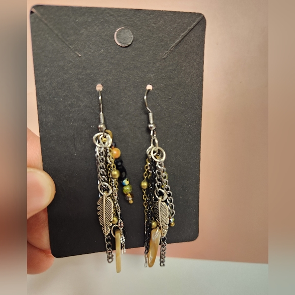 EARRINGS - Picture 3 of 3